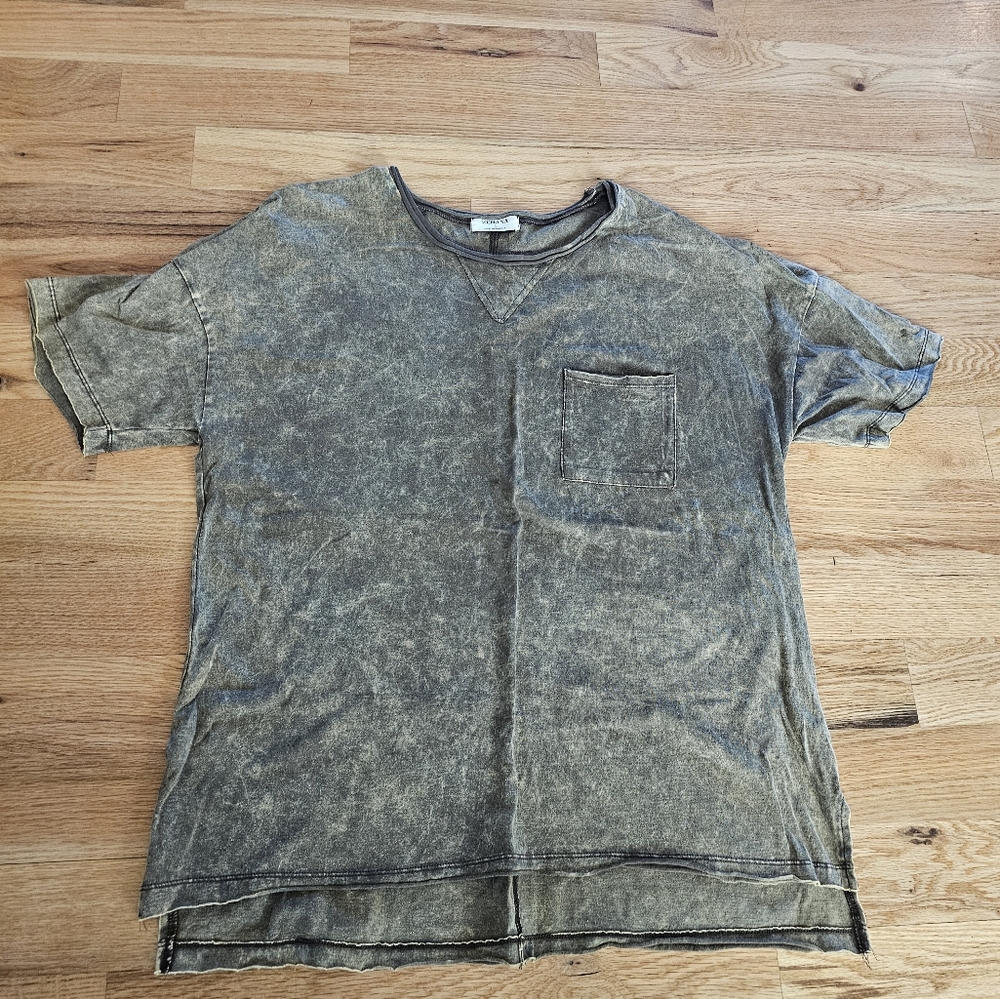 ZENANA Size Large Oversized T-shirt